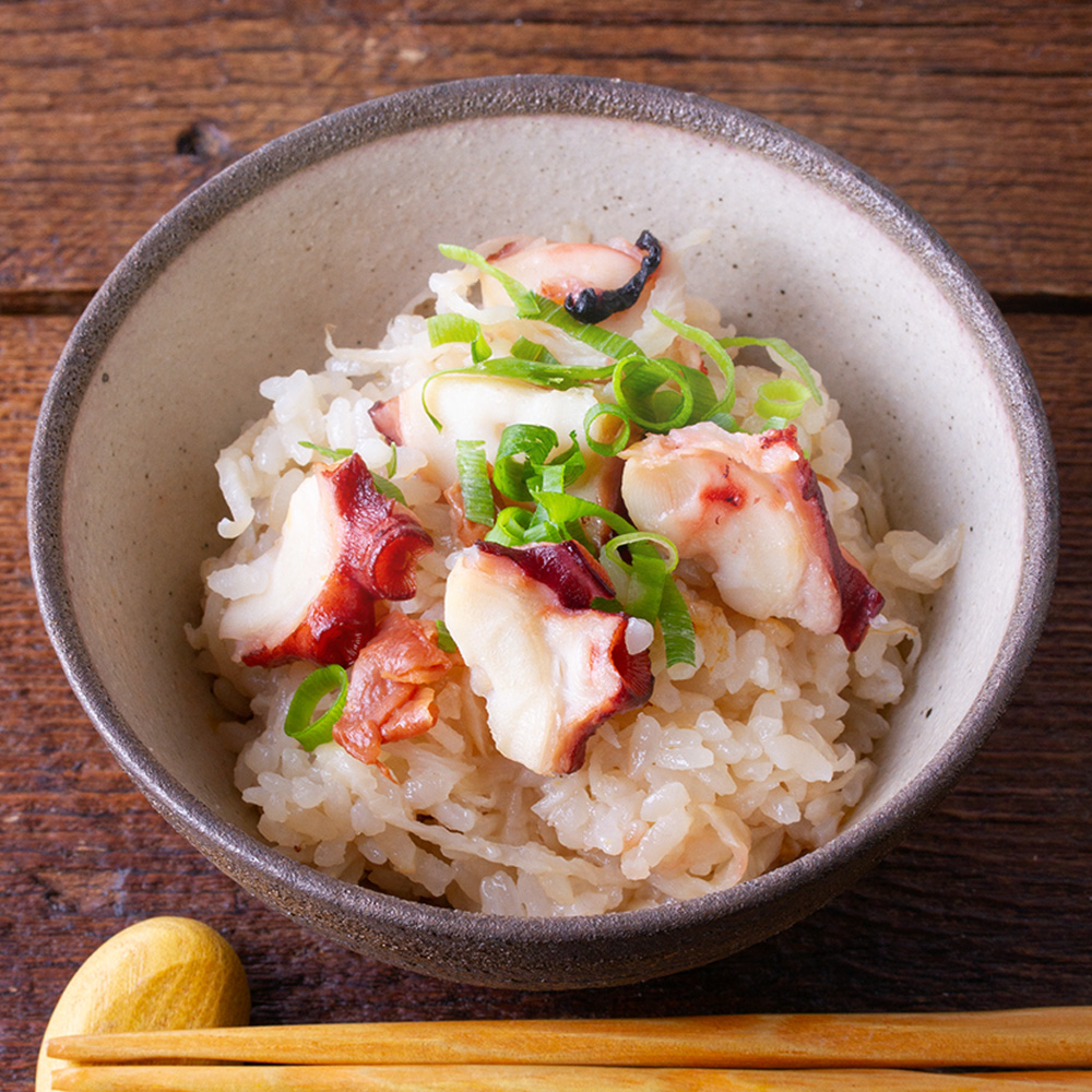 梅でさっぱり「タコ飯」